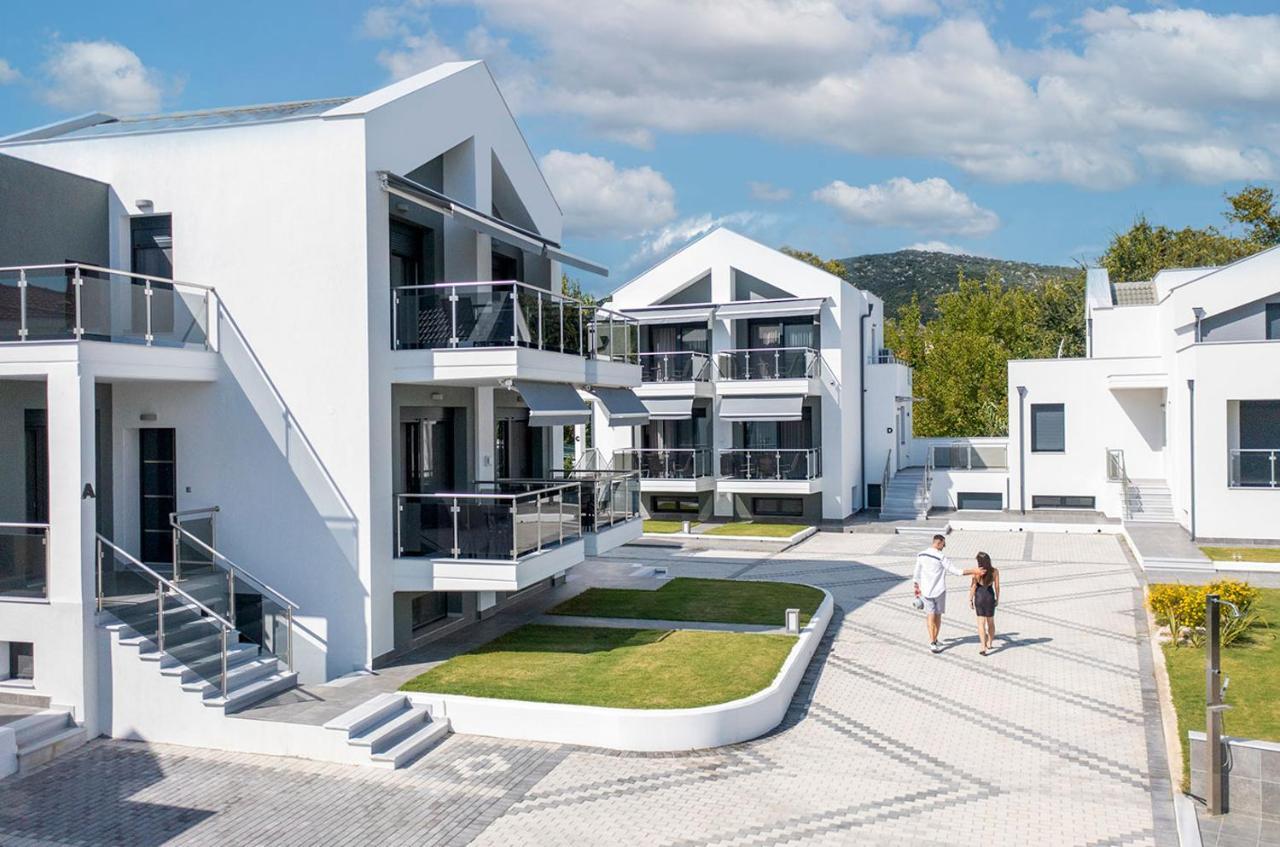 The Black Pearl Villas Kalamítsion Exterior foto